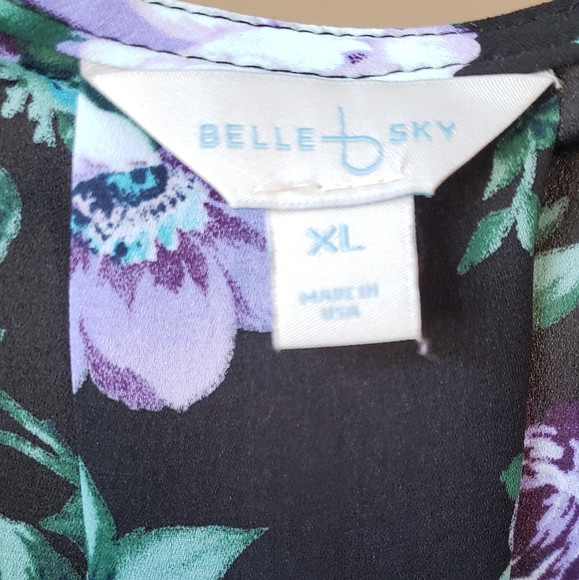 Belle Sky Strappy Floral Blouse - Picture 8 of 8